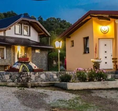 Seosko Domacinstvo Pecanin * Bosanska Krupa
