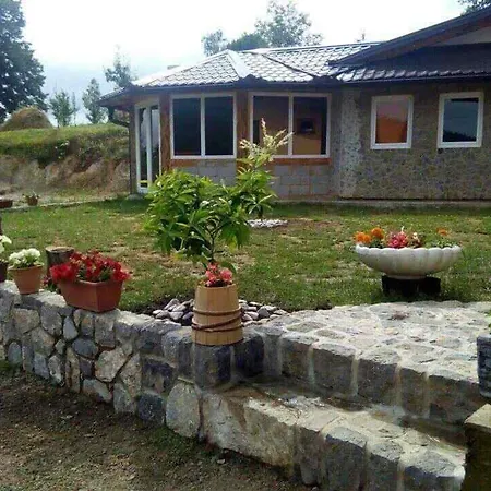 Seosko Domacinstvo Pecanin Daire Bosanska Krupa