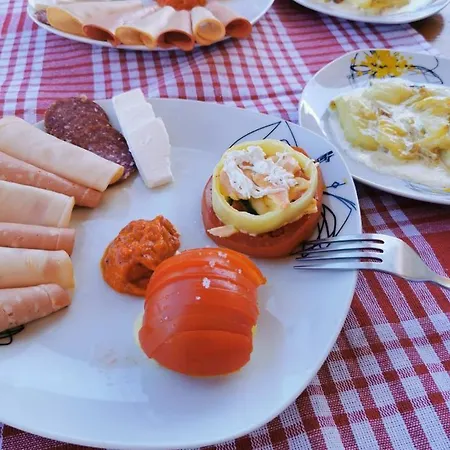 Seosko Domacinstvo Pecanin