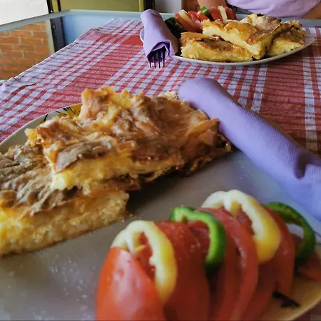 Seosko Domacinstvo Pecanin *